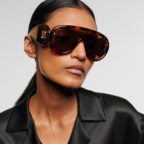 New,  LOEWE Sunglasses LW40108I 52G Authentic - Picture 1 of 13